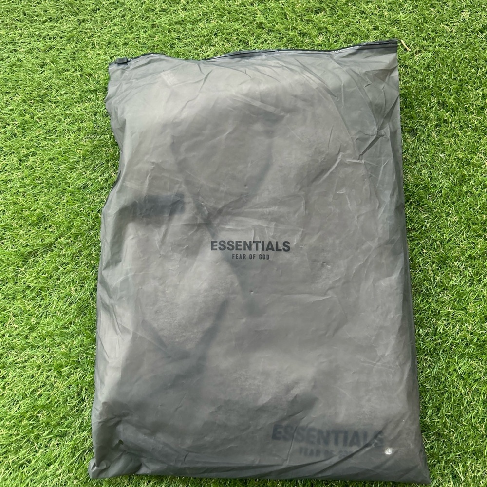 Essentials Fear of God gray shorts